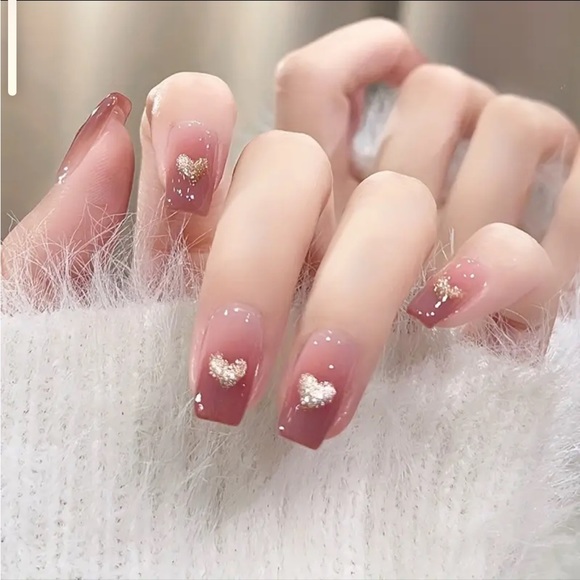 24 Piece Mid Length Square Tip Press On Nails. - Picture 3 of 7